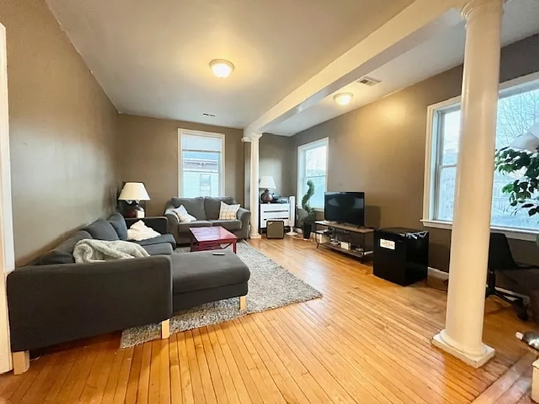 26 Farrington Ave #3 — Photo 5