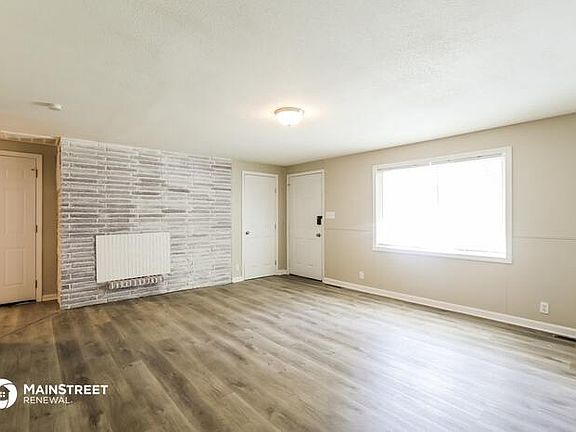 4th image of 10202 W 88th Ter