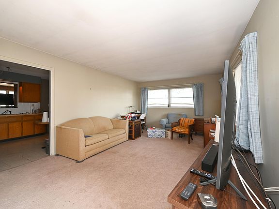 3rd image of 4231 Arbor Way
