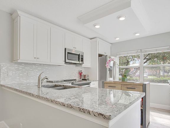 3rd image of 1807 Middleton Way