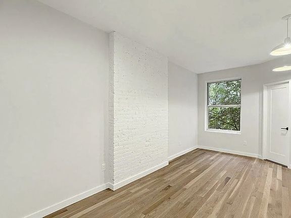 5th image of 1557 Lexington Ave APT 2S
