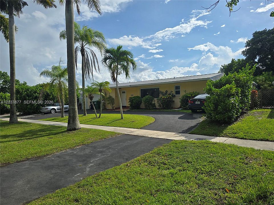 1st image of 19500 SW 87th Ave