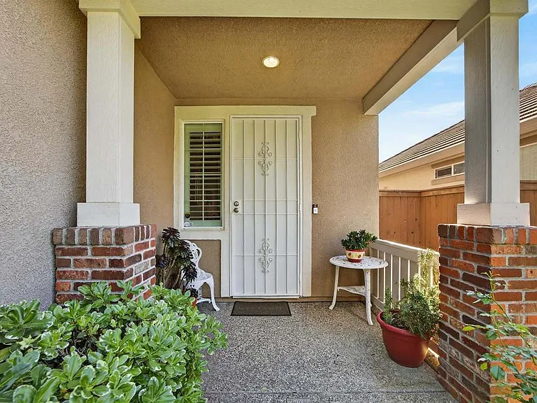 7540 Abbey Cir — Photo 21