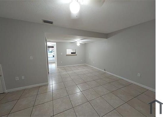 1st image of 717 66th Ave W