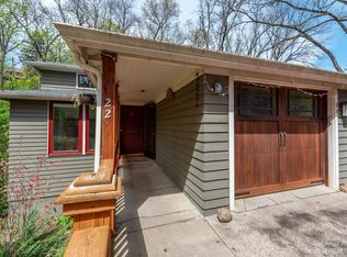 22 Harvard Pl, Ann Arbor, MI 48104