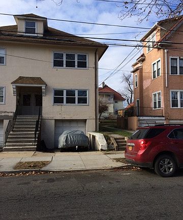 4th image of 414 416 South 10th Ave