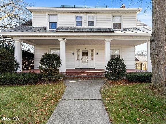 4th image of 69 Euclid Avenue