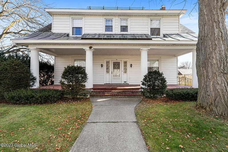 4th image of 69 Euclid Avenue