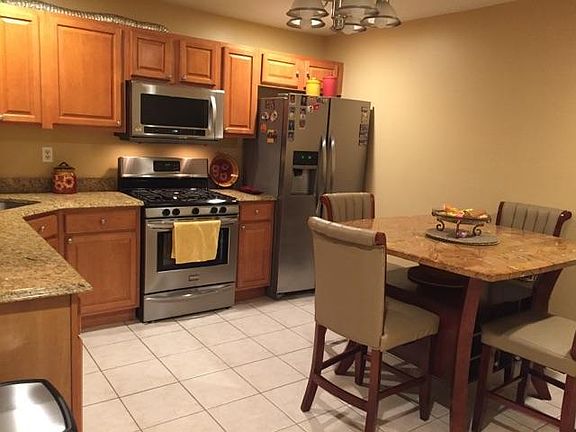 3rd image of 6 Dubois Ave