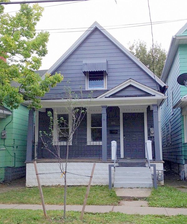 1st image of 211 Grote St