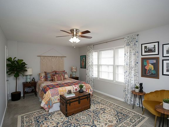 3rd image of 5523 E Plaza Ln #5502