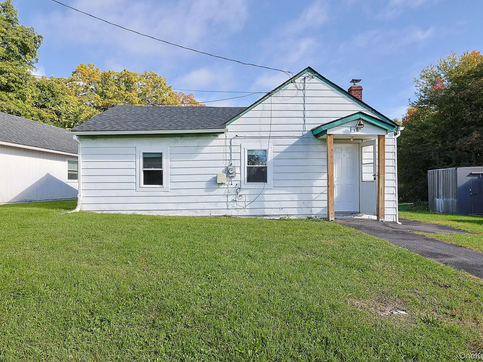 3 bed, 1.0 bath, 957 sqft, $2,800 — Photo 2