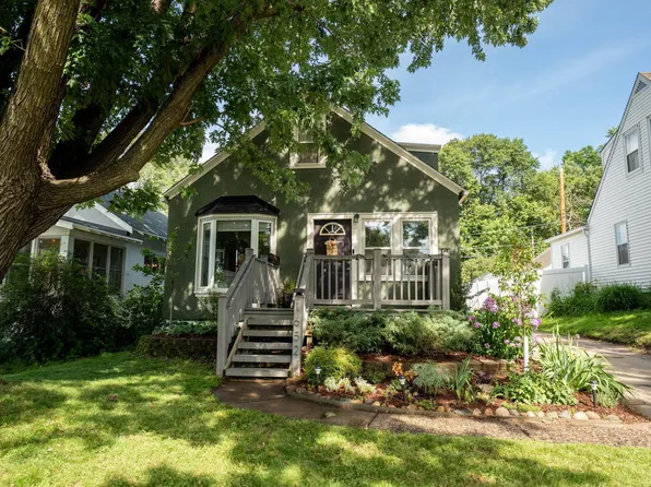 1652 Fernwood St, Saint Paul, MN 55108