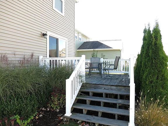 5th image of 2706 Elderberry Dr