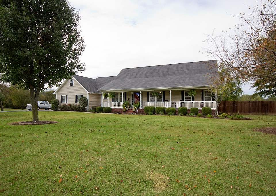 1st image of 2605 Thoroughbred Cir