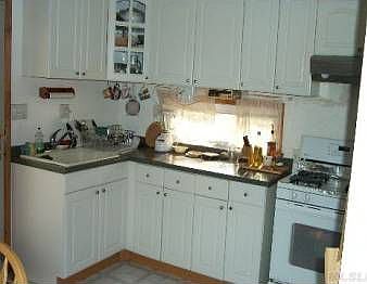 3rd image of 41 Maplewood Ave