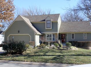 11543 Rosehill Rd, Overland Park, KS 66210