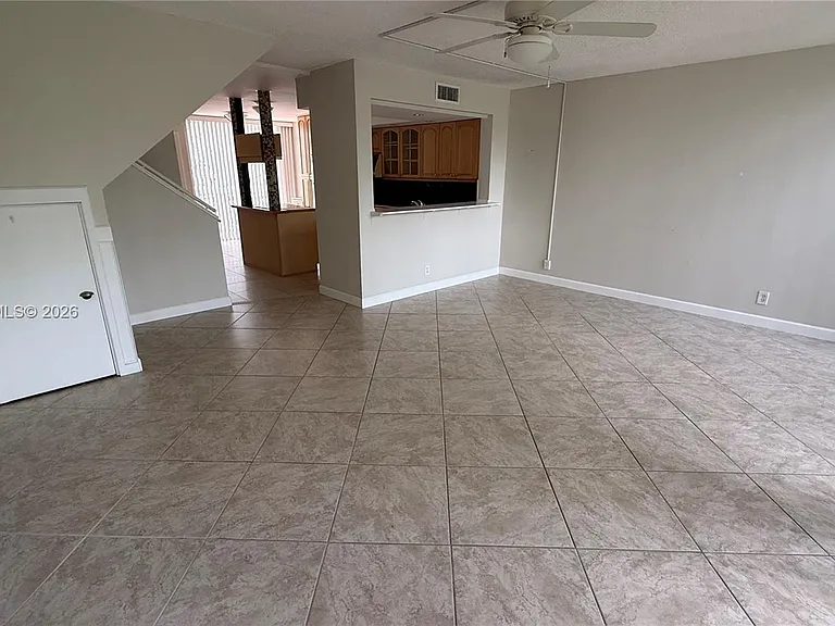 2921 SW 87th Ave #511 — Photo 6