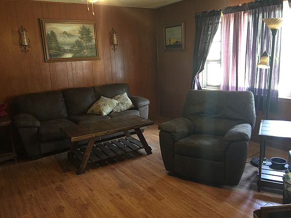 2nd image of 207 E 15th Ave