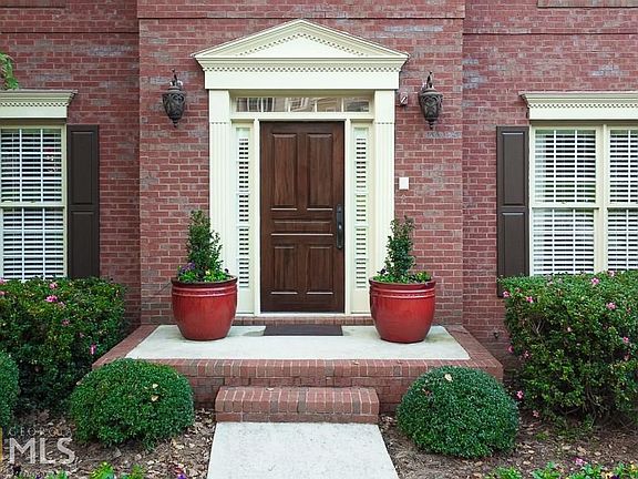 2nd image of 605 Kimzey Ct