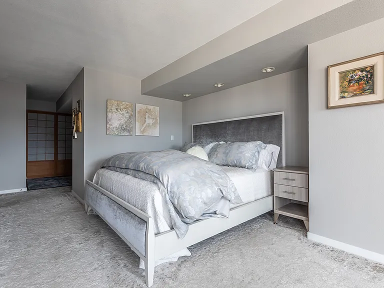 1551 Larimer St #1602 — Photo 32