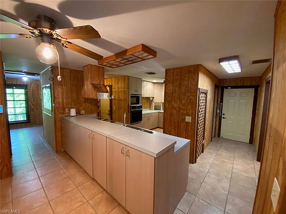 5th image of 4880 Coral Wood DR
