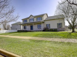 1087 Badger Ln, Waunakee, WI 53597