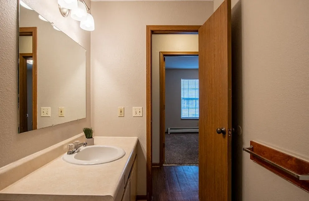Village Green Apartments — Photo 3