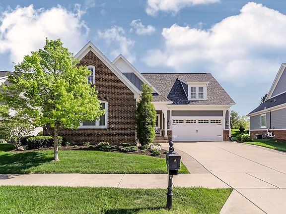 3rd image of 15633 Bethpage Trl