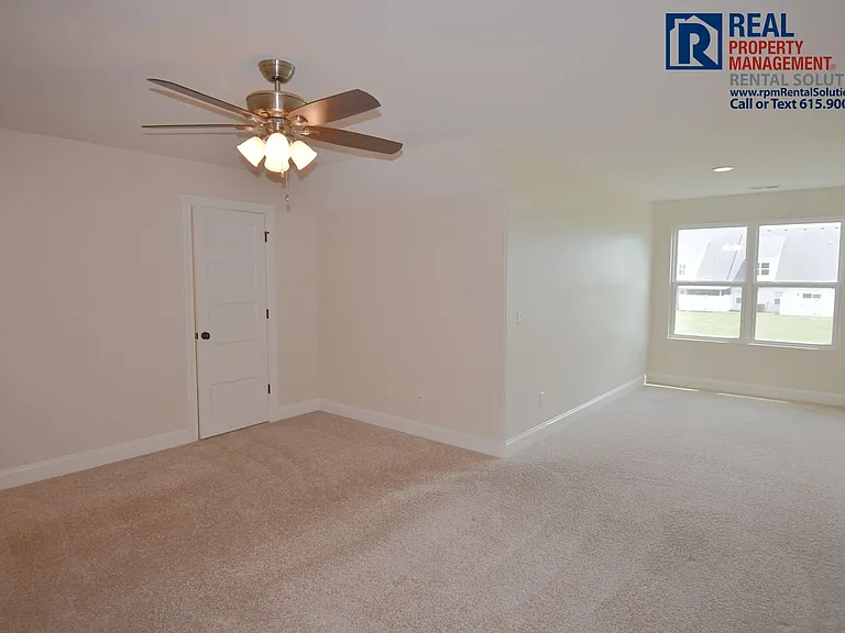 3414 Pershing Dr — Photo 15