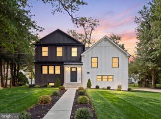 345 Oak Ave, Cherry Hill, NJ 08002