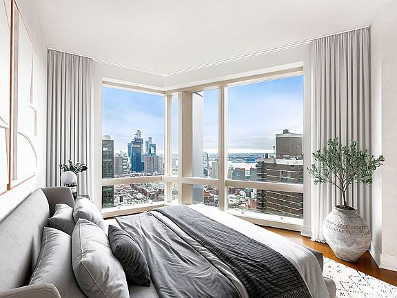 4th image of 80 Columbus Cir Unit 58E