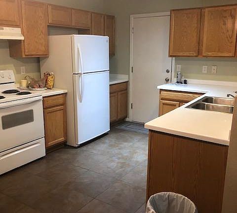Kitchen (before the floor was cleaned)