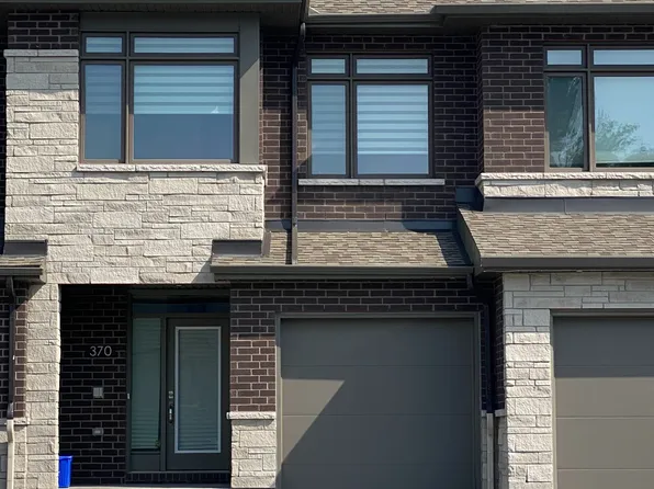 370 Walden Dr, Ottawa, ON K2K 0M9