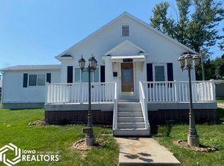 1006 S 18th St, Centerville, IA 52544