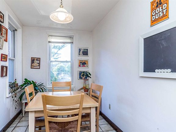 5th image of 110 Brooklyn Ave APT 1E