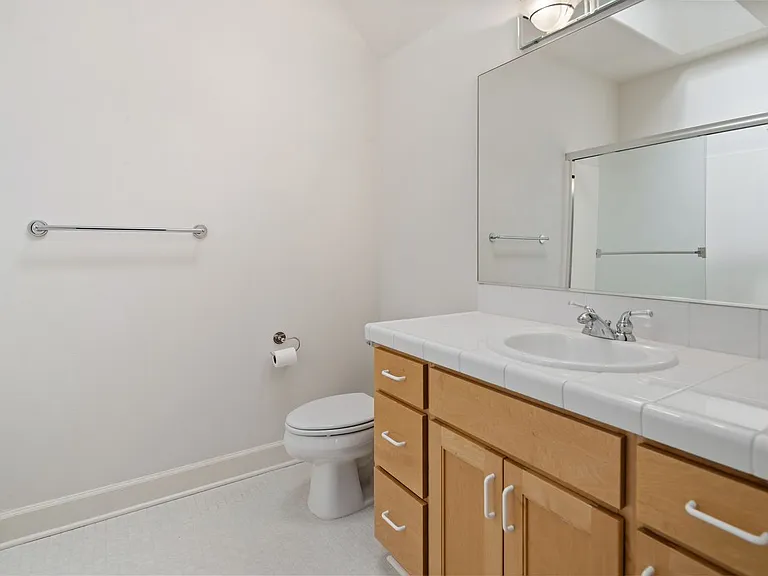 1588 Oak St — Photo 26