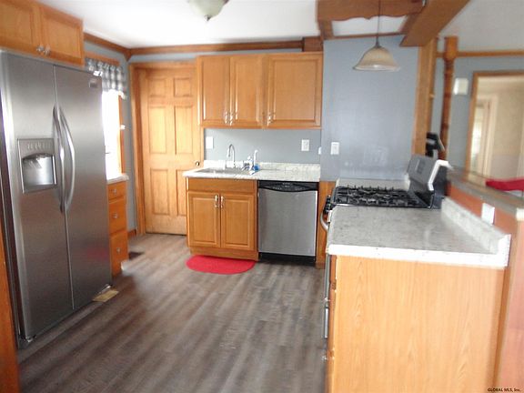 2nd image of 26 Terra Cotta Ave