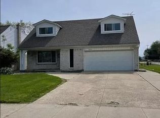 33020 Richard O Dr, Sterling Heights, MI 48310