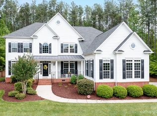 619 Winter Walk Ln, Lake Wylie, SC 29710