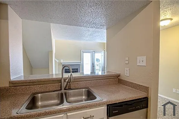 9835 Walnut St #202 — Photo 15