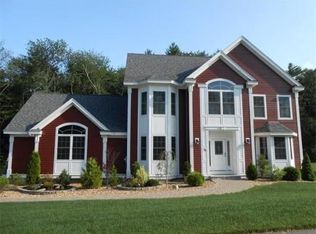 31 Regency Dr, Dracut, MA 01826