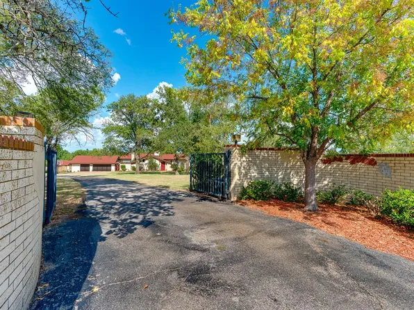 1404 Charles Dr, Shawnee, OK 74804