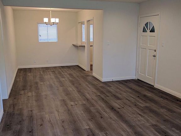 3rd image of 4421 Allott Ave #20