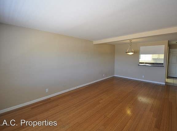 4th image of 5340 Whitsett Ave APT 7