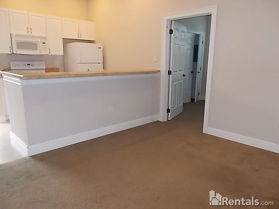 2nd image of 1300 Lake Baldwin Ln APT C