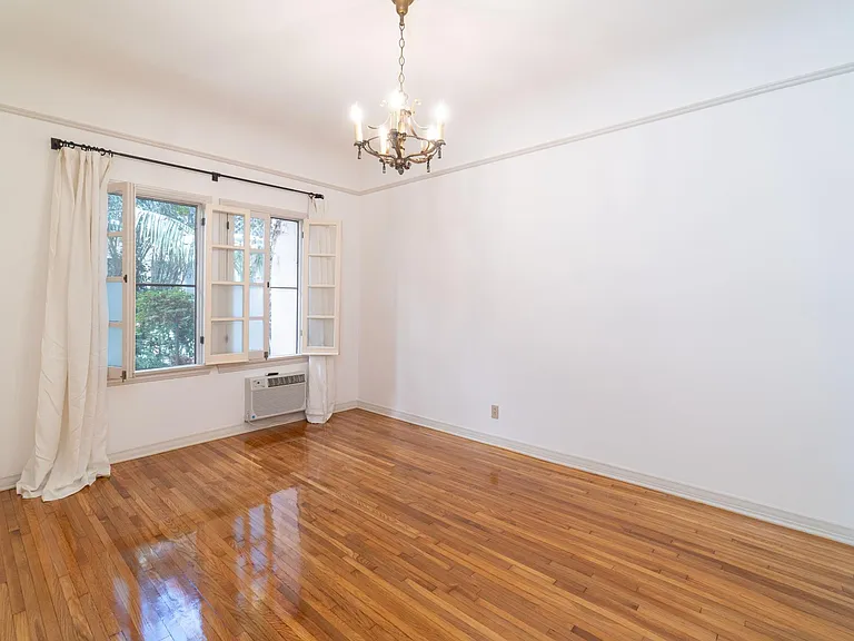 226 S Poinsettia Pl #226 — Photo 9