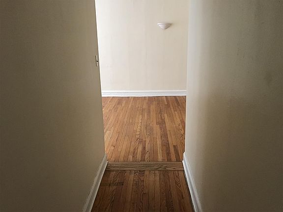 3rd image of 6441 N Richmond St APT 2E