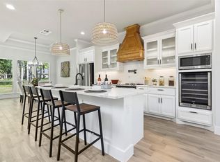 128 Saint Andrews Dr E, Mabank, TX 75156