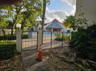 632 NW 13th St APT 11, Boca Raton, FL 33486